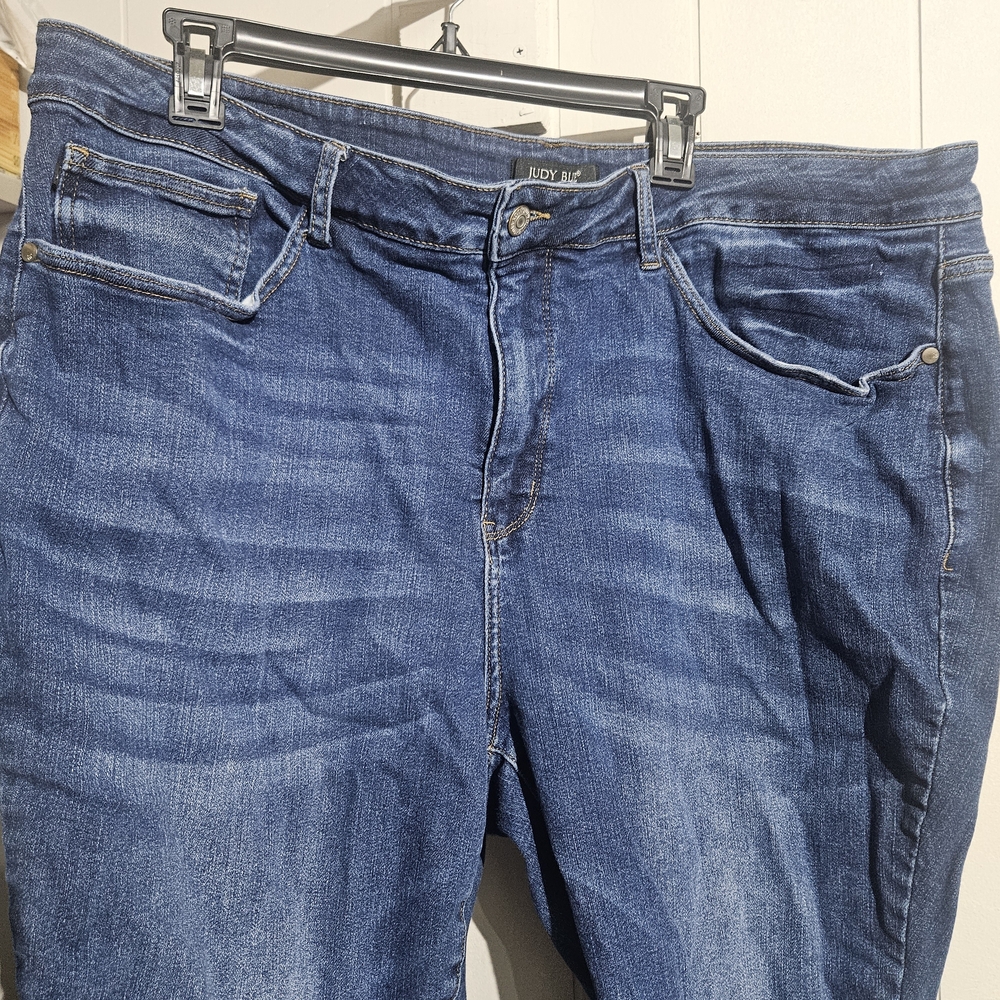 Judy Blue Women's Classic Blue Boyfriend Jeans